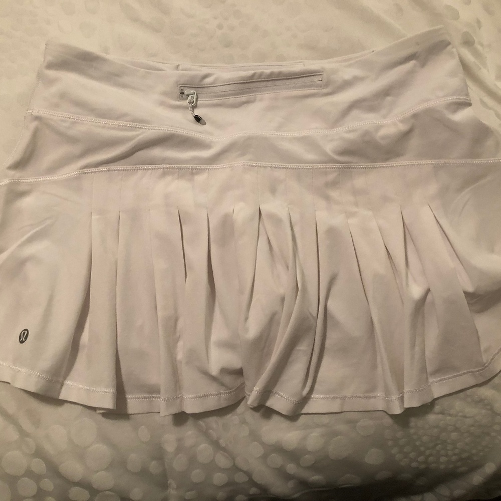 Lululemon Circuit Breaker Skirt Size 8
